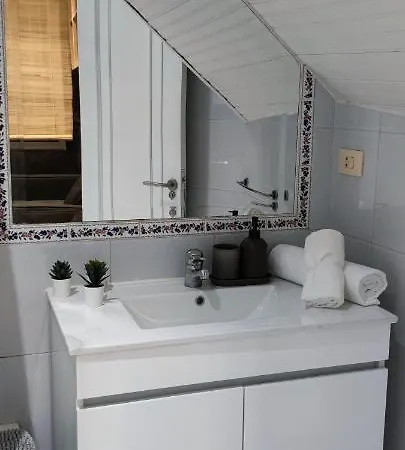 Apartamento En Pleno Casco Historico De * Vigo
